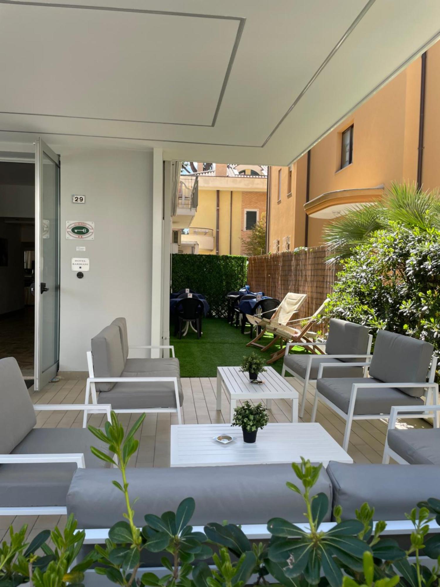 Hotel Barbiani Riccione Exterior foto